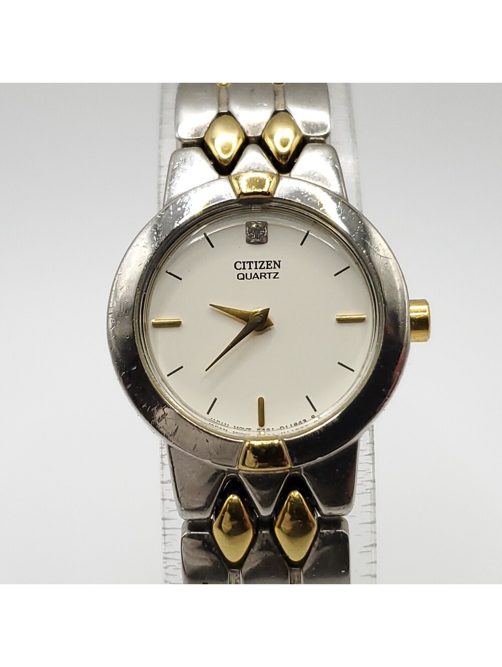 Citizen Quartz Womens Watch 20mm Two-Tone White Dial New Battery